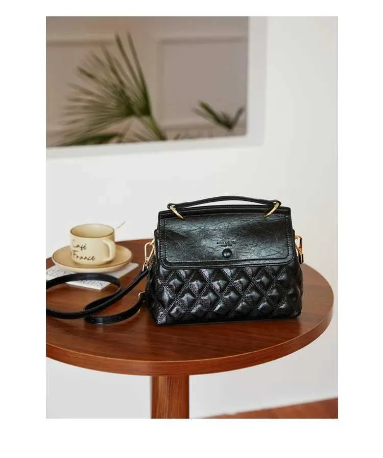 Women's Large Capacity Plaid Crossbody Handbag In Leather Style_voghion.com