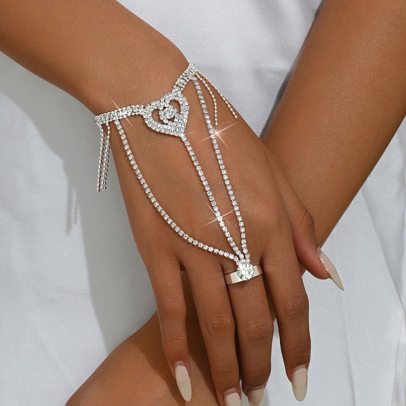 Bracelet et bague en forme de papillon incrusté de diamants Super Sparkg, style français, léger et haut de gamme, tendance et intégré_voghion.com