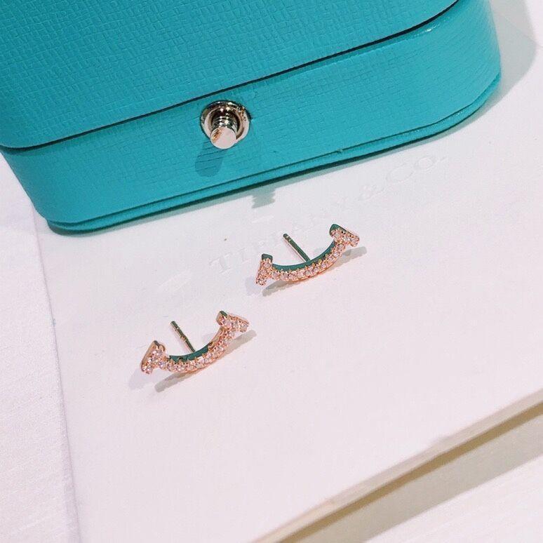 Orecchini sorridenti di design, set in oro per tutto il corpo con diamanti, orecchini di lusso leggeri, orecchini e ornamenti da donna_voghion.com