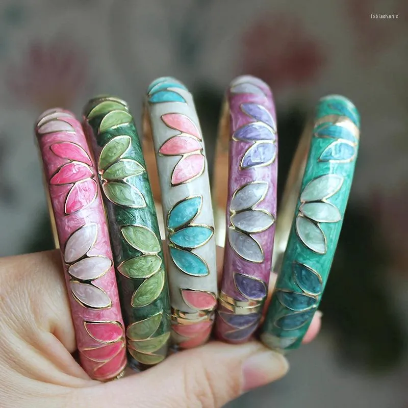 Bangle Retro Cloionne Enamel Clover Flower Bracelet Spring Hinged Cuff Bangle For Women Chinee Traditional_voghion.com