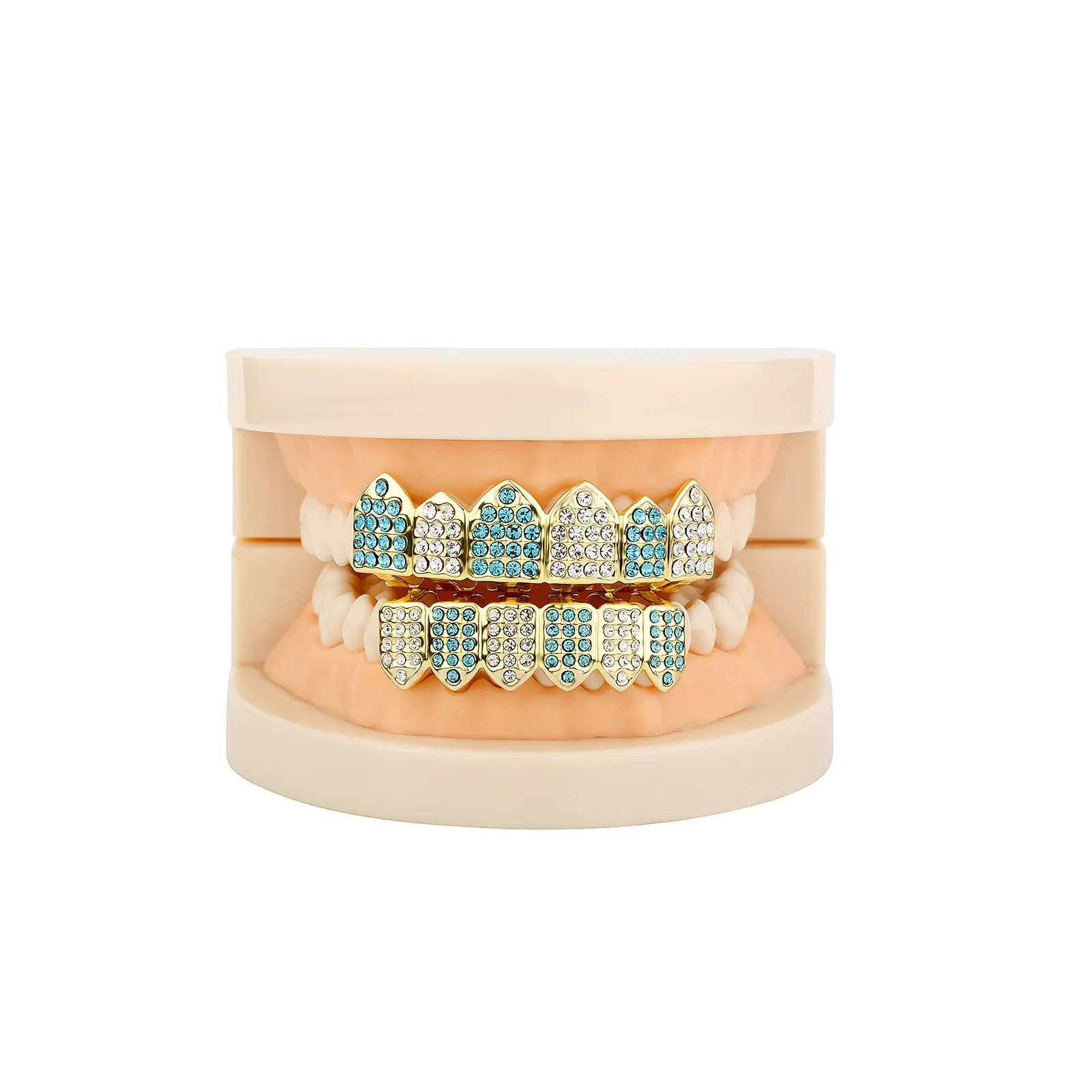 Oikea kulta Vampire Teeth Fang Grillz Punk Hip Hop CZ Cubic Zirkonia Poker Kirjaimet Iced Out Dia Grillit Hammasraudat Hammassuojat_voghion.com