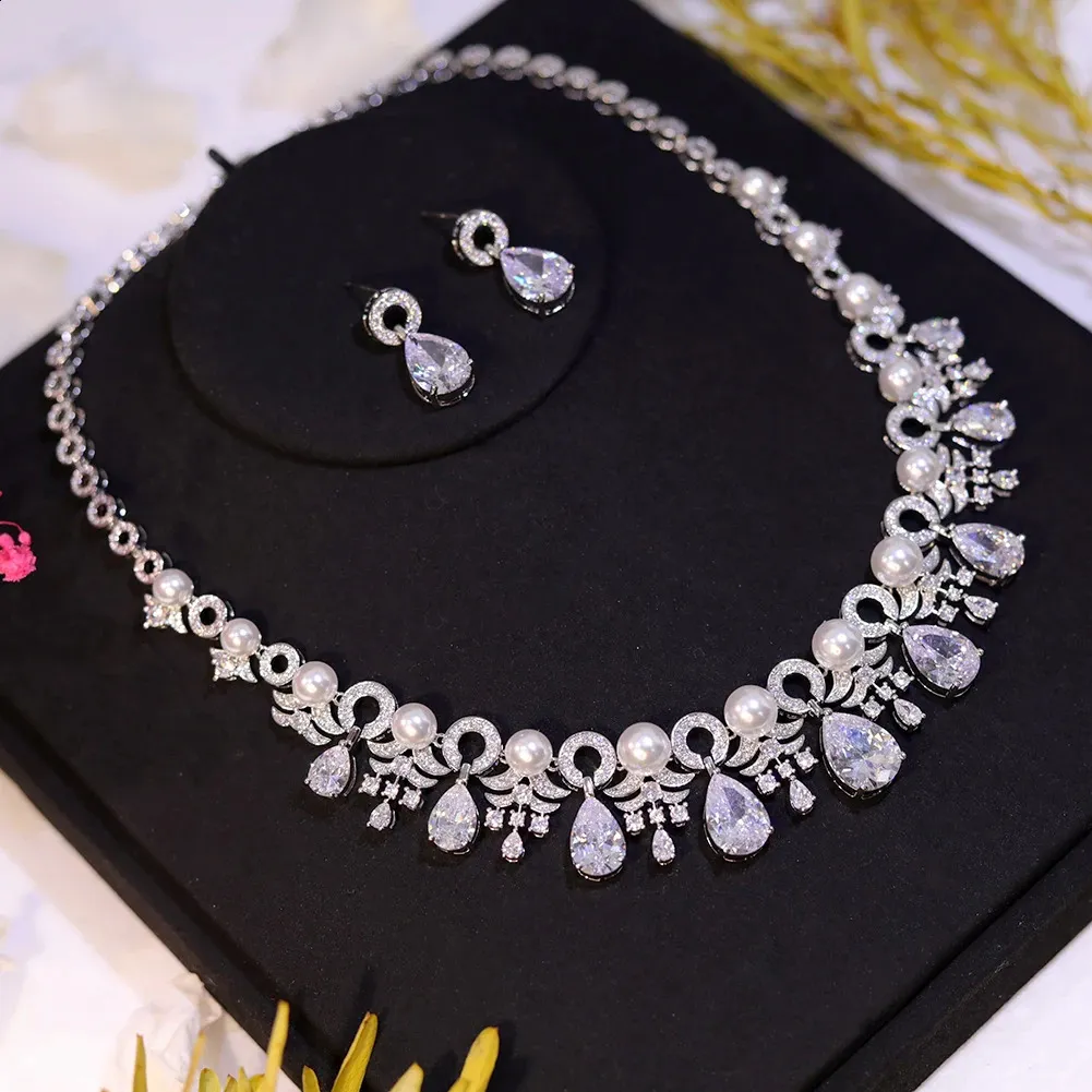 Wunderschönes Zirkonia-Stein-Perlen-Halsband-Ohrring-Set für Frauen, Hochzeit, Braut, Kostümschmuck 240119_voghion.com