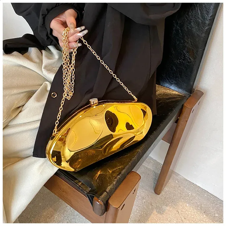 Pochette da sera dorata con catena per donna borsa da matrimonio_voghion.com