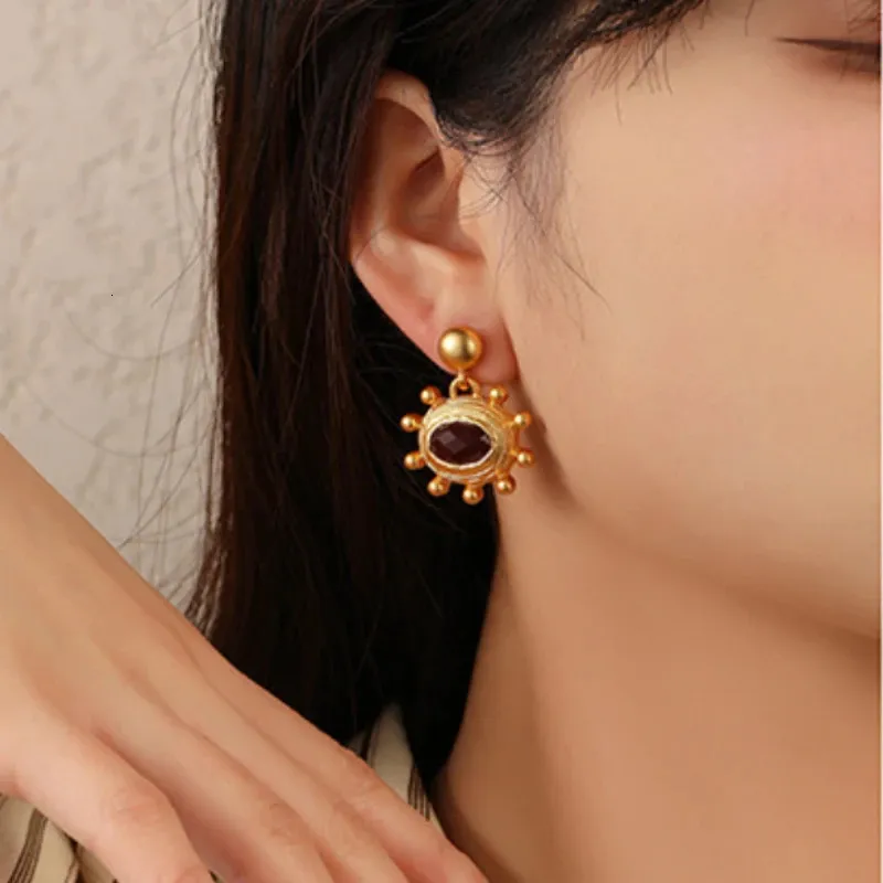 Boucles d'oreilles en forme d'étoile en métal de haute qualité pour femme, bijoux tendance, couleur or mat, style vintage, idée cadeau, 240618_voghion.com