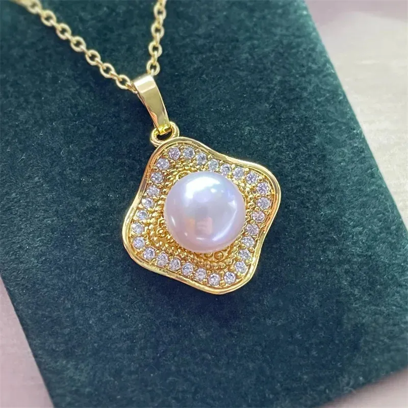Hochwertiger glänzender Kristallschmucksatz 14 Karat Vergoldung echte natürliche Süßwasserperlenkette Ohrringe Ringe für Frauen_voghion.com