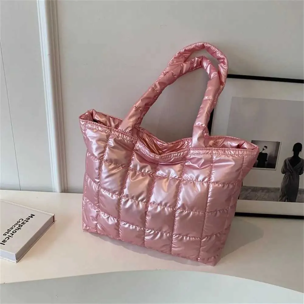 Quilted Puffy Tote Bag For Women Large Capacity Padded Shoulder_voghion.com