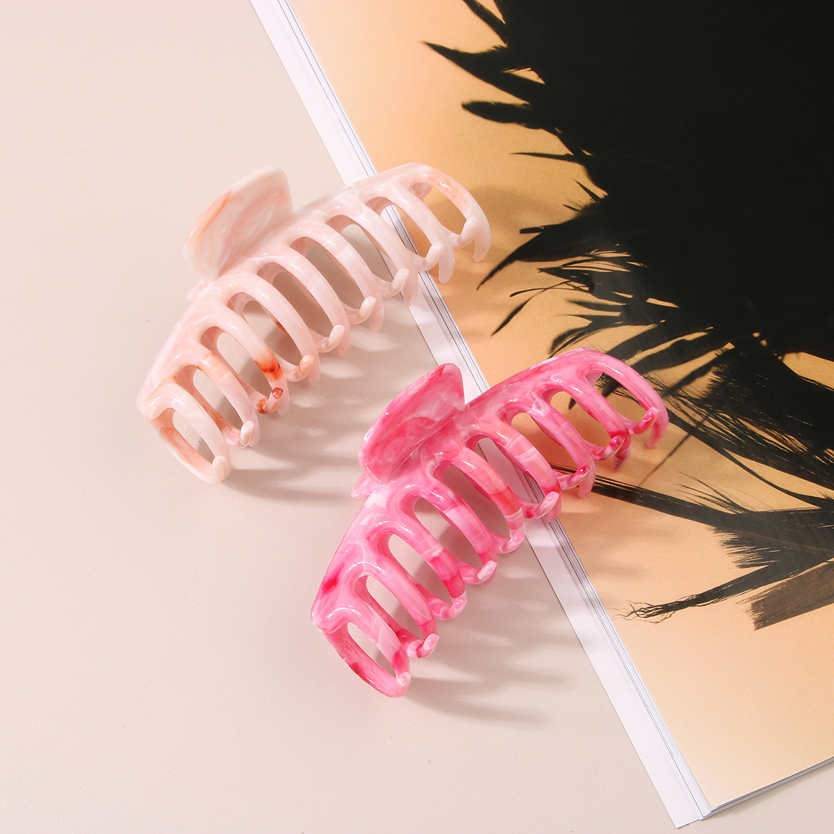 Wielkoformatowa spinka do włosów wzór marmurkowy tył głowy spinka do włosów objętość włosów wiązka wielu ozdób do włosów spinka do włosów klips w kształcie rekina_voghion.com