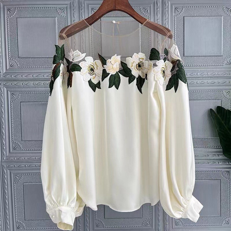 Chemise à col brodé en dentelle de niche pour femme, nouvelle mode automne 2024, chemise drapée à manches longues avec tempérament