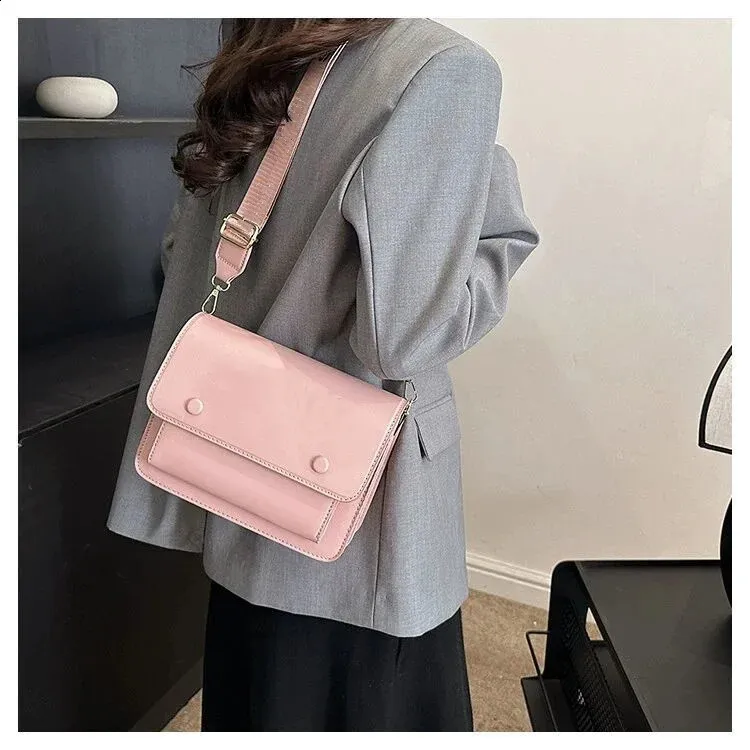 Mode für Damen, quadratisch, 2024, PU-Textur, Schultertasche, einfache schräge Span-Tasche für Damen 240816_voghion.com