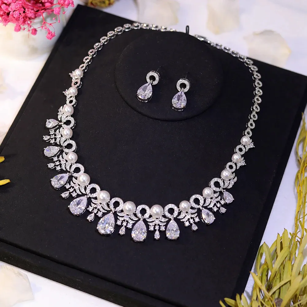 Wunderschönes Zirkonia-Stein-Perlen-Halsband-Ohrring-Set für Frauen, Hochzeit, Braut, Kostümschmuck 240119_voghion.com