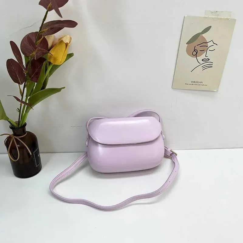 Dames schoudertas van kunstleer in glanzende look_voghion.com