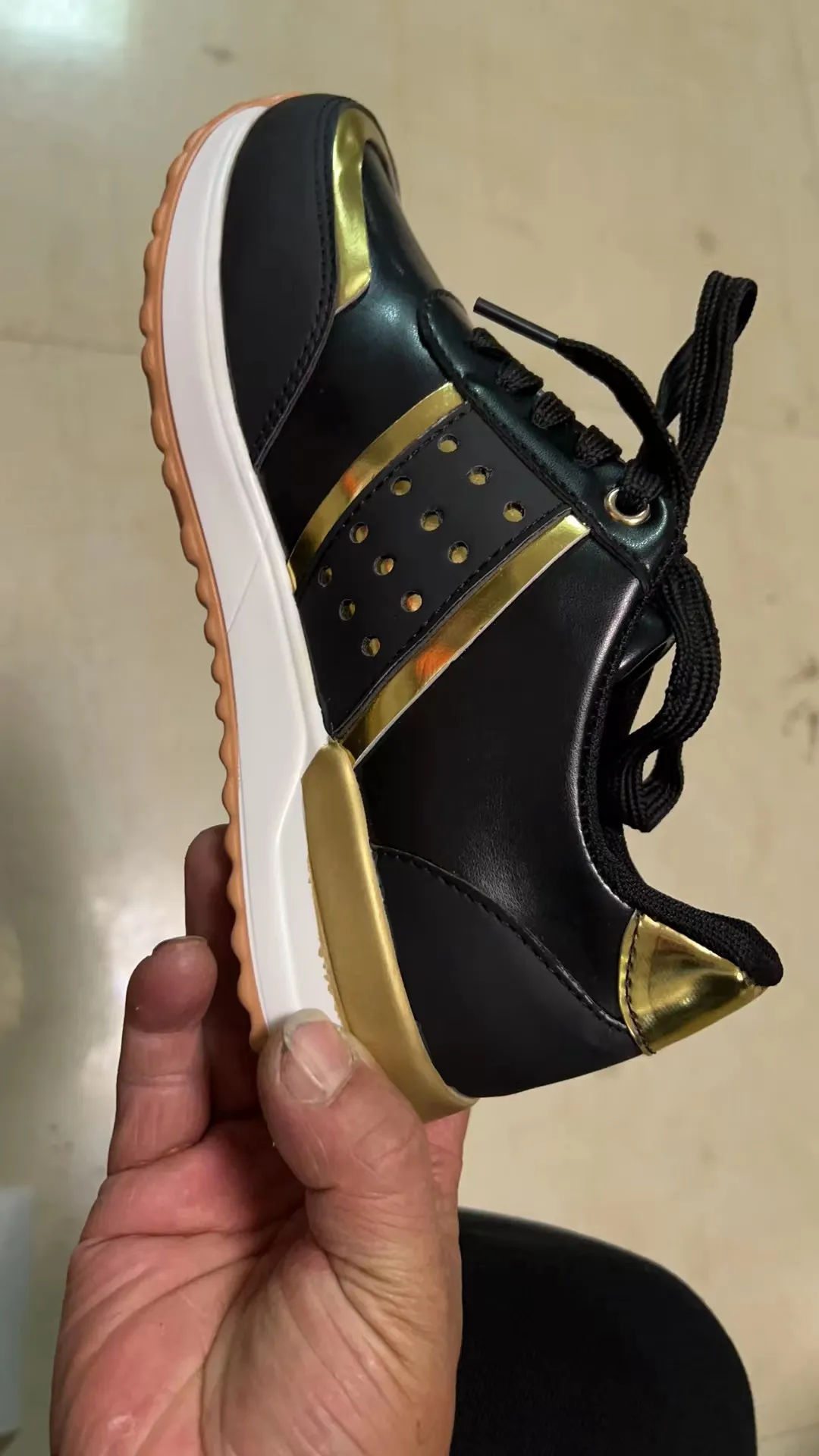 Baskets à plateforme en cuir pour femmes, chaussures de Sport décontractées, Patchwork, course en plein air, vulcanisées, 2023_voghion.com