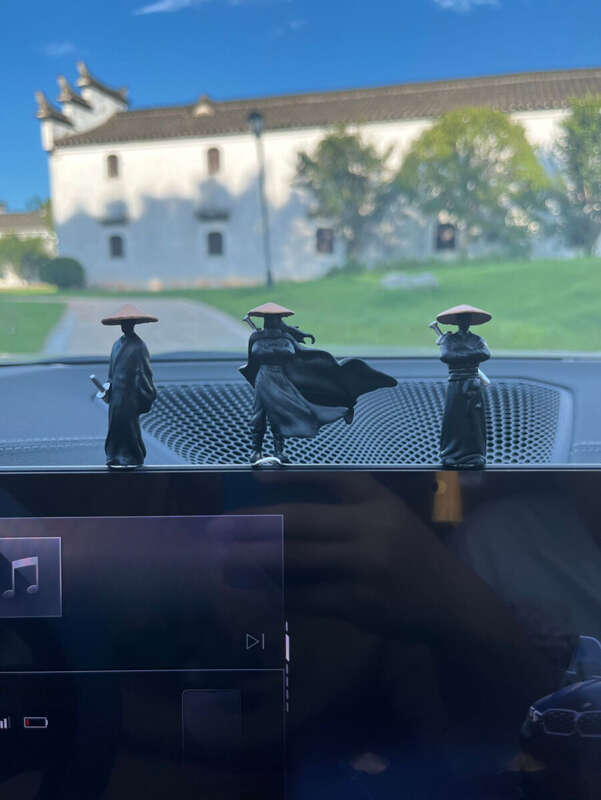 Hanjiang Lonely Shadow Style Xiake Ornament Jianghu Ancient Swordsman Center Console Display Car Decoration_voghion.com