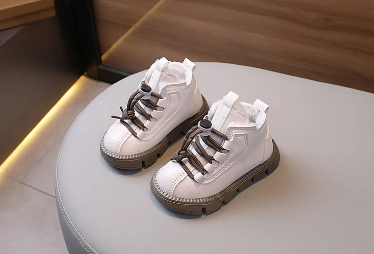 Botas cortas impermeables de cuero Happysteps para niños, zapatos de algodón cálidos y gruesos de felpa para la nieve, de invierno, a la moda, de cuero para niños pequeños_voghion.com