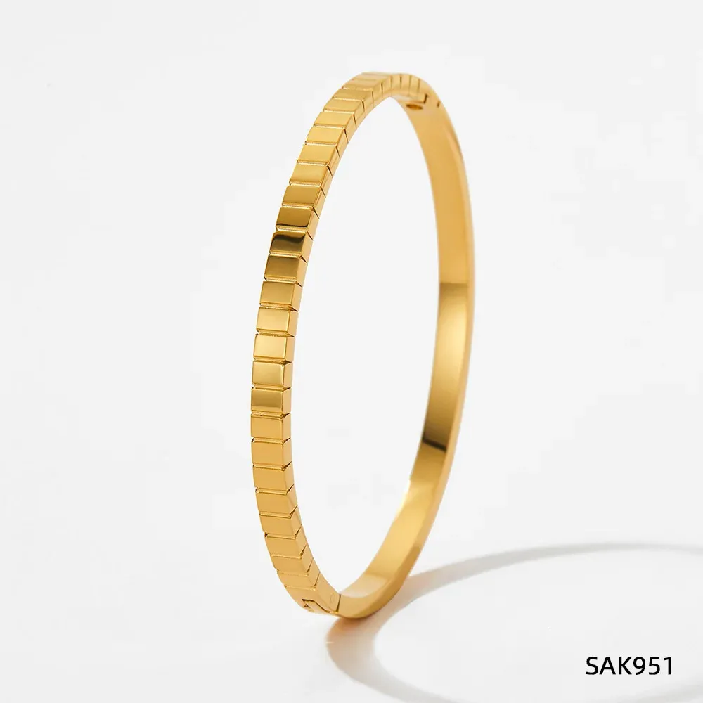 Bangle Bracelet Waterproof White Cubic Zirconia Gold Plated_voghion.com