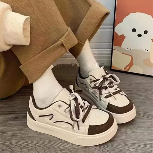 Nuove scarpe bianche versatili da donna, coreane, con blocchi di colore, primavera e autunno, suole spesse, comode e alla moda._voghion.com
