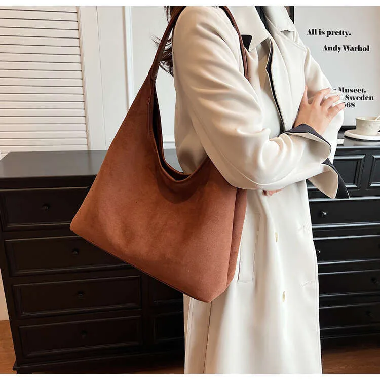 New Retro Niche Suede Women's Versatile Shoulder Fashionable Underarm Tote Bag_voghion.com