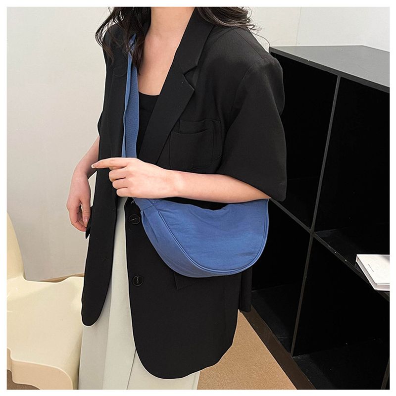 Borsa casual in nylongewebe Mode 2024 Neue Schulter Crossbody Knödel Tasche_voghion.com