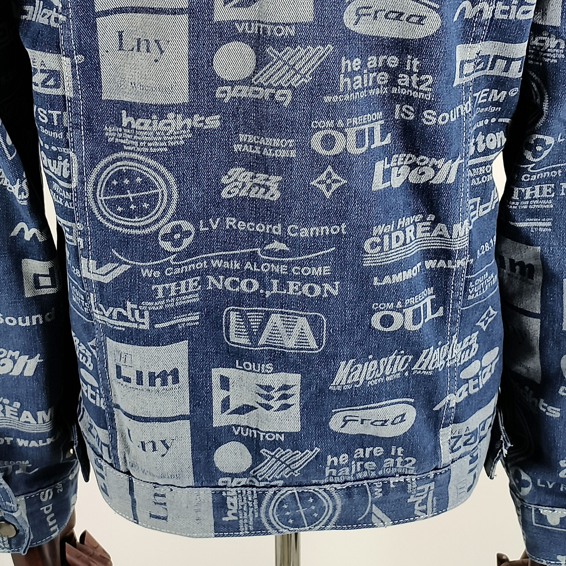 Herrenoberbekleidung Winter 2025 neue Druckmuster Revers Button Up Jacke 1420_voghion.com