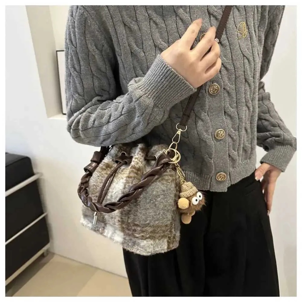 Fashionable Women's Retro Bucket Bag Shoulder Crossbody Handbag_voghion.com