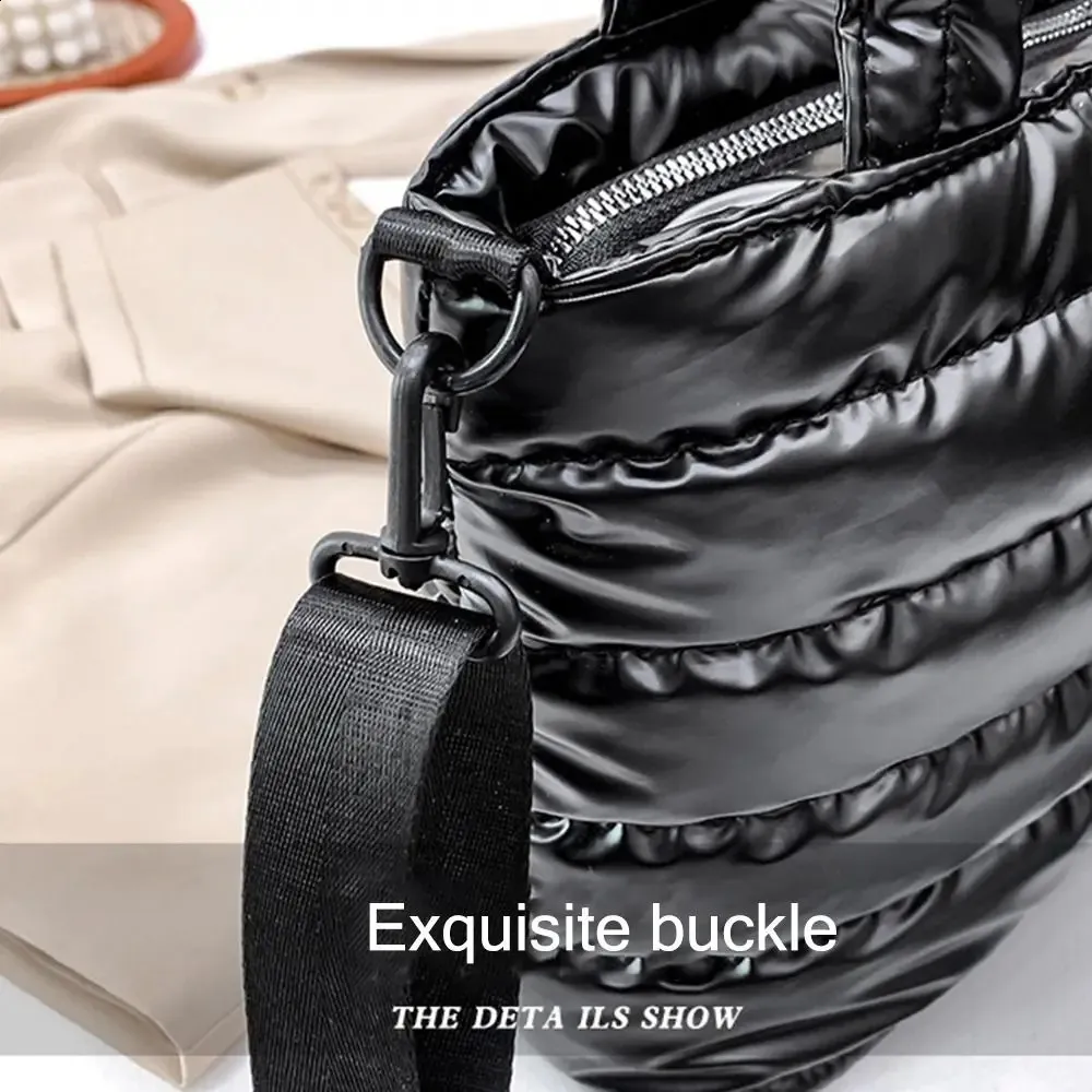 Bolsa tote puffer tiracolo acolchoada leve estofada transversal_voghion.com