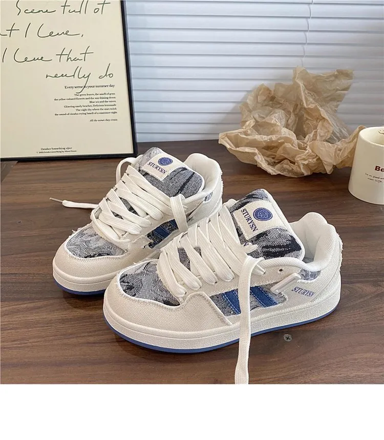 Denim Design, Bread Shoes, Women's Instagram Trend, 2024 Autumn New Versatile Casual Board Shoes_voghion.com