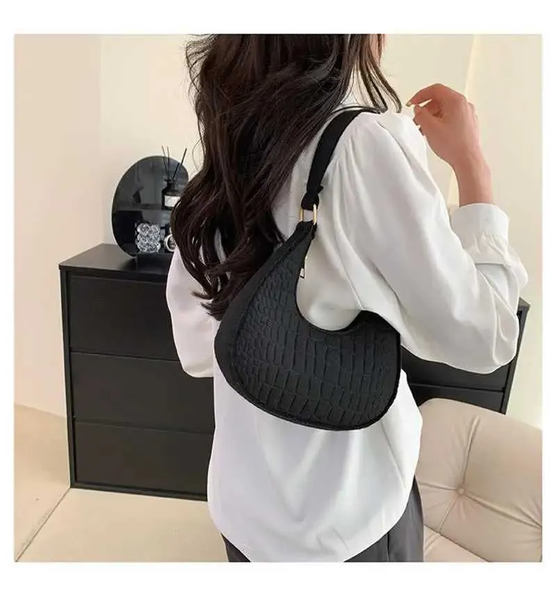 2023 mode Frauen Koreanische Neue Stein Muster Unterwäsche Casual Schulter Filz Einfarbig Handtasche Crescent Sattel Tasche_voghion.com