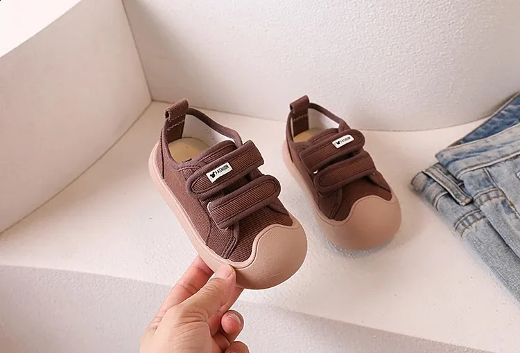 2024 New Kids Canvas for Girls Boys Soft Sole School Sneakers Child Toddler Casual Sports Shoes Baby Walkers 240912_desvips.com