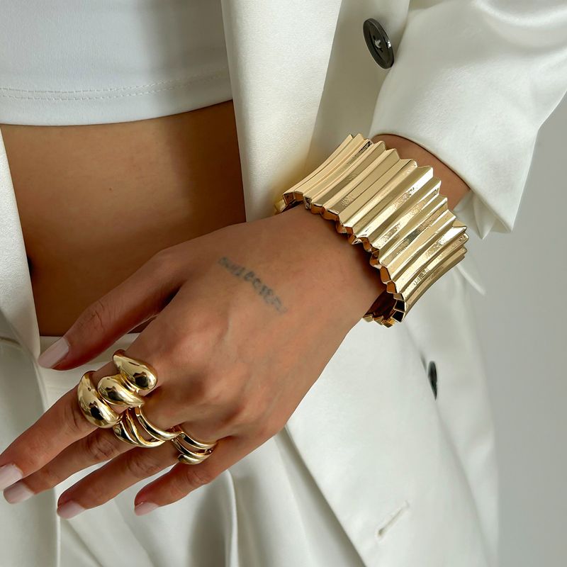 exaggerated Three Dimensional Striped Open Wide Versatile Cold Style Alloy Spring Bracelet Jewelry_voghion.com
