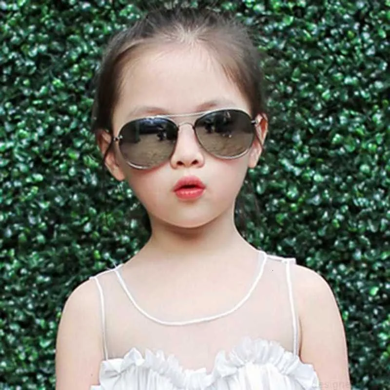 Kinder Kinder Mädchen Jungen für Kinder Designer Sonnenbrillen Linse Sonnenbrille mit Buchstaben Designer Sonnenbrille Unisex_voghion.com
