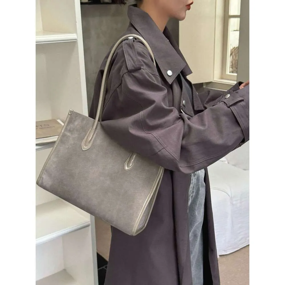 Einfache Maillard Stil Wein Rot Farbe Große Kapazität Lange Griff Tote Matte Wildleder Leder Frauen Handtasche Pendler Schulter_voghion.com