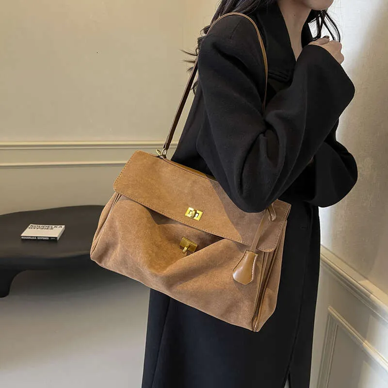 Herbst Winter Neue Frauen Wildleder Leder Tasche Schulter Handtasche Und Geldbörsen Designer Taschen Chic Mode Dame Trendy Satchel_voghion.com