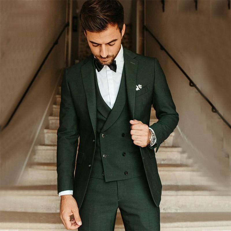 Completo uomo tre pezzi slim fit per matrimonio e business_voghion.com