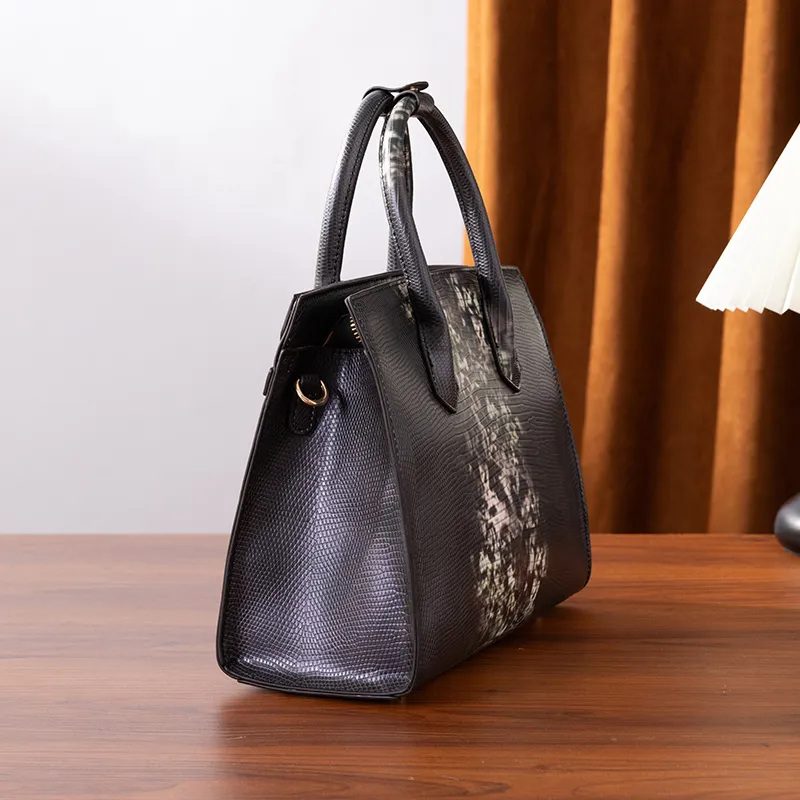 Minimalist Classic Women's Shoulder Bag Retro Handbag Versatile_voghion.com
