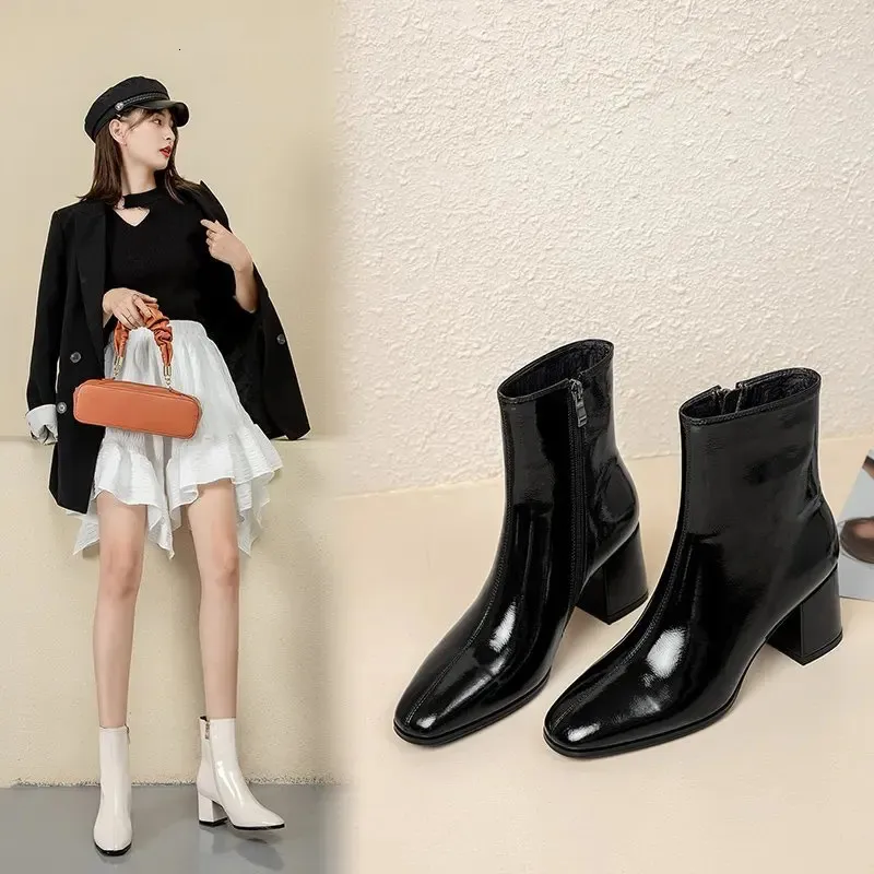 Stylish Women's Patent Leather Ankle Boots For Autumn And Winter_voghion.com