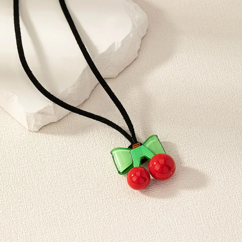 Knotted Cherry Heart Necklace For Women Adjustable Clavicle Chain_voghion.com