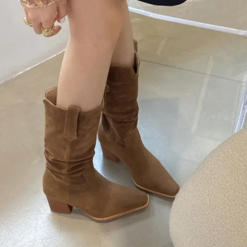 Women's Suede Cowboy Boots With Side Zipper And Pointed Toe_voghion.com