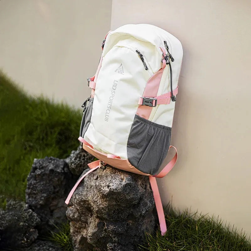 Lightweight mountaineering 20 liters mens outdoor hiking backpack travel lightweight college student bag 240823_desvips.com