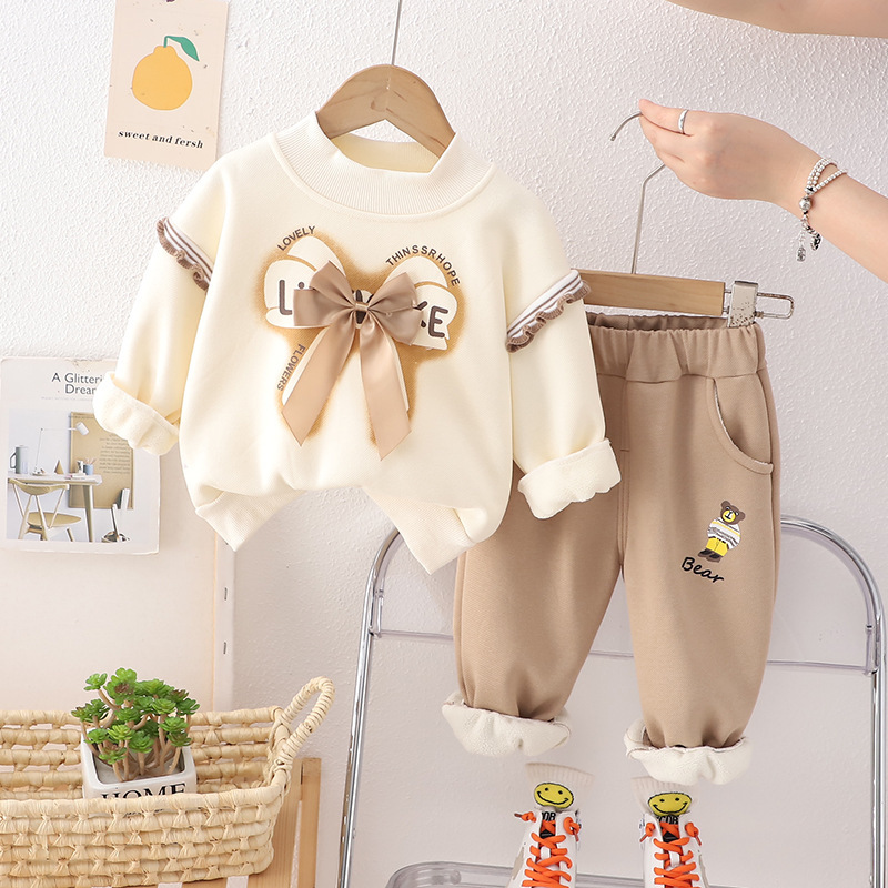 Girl's winter outfit, girl's spring autumn set, new children's western-style plush and thick bow hoodie two-piece
