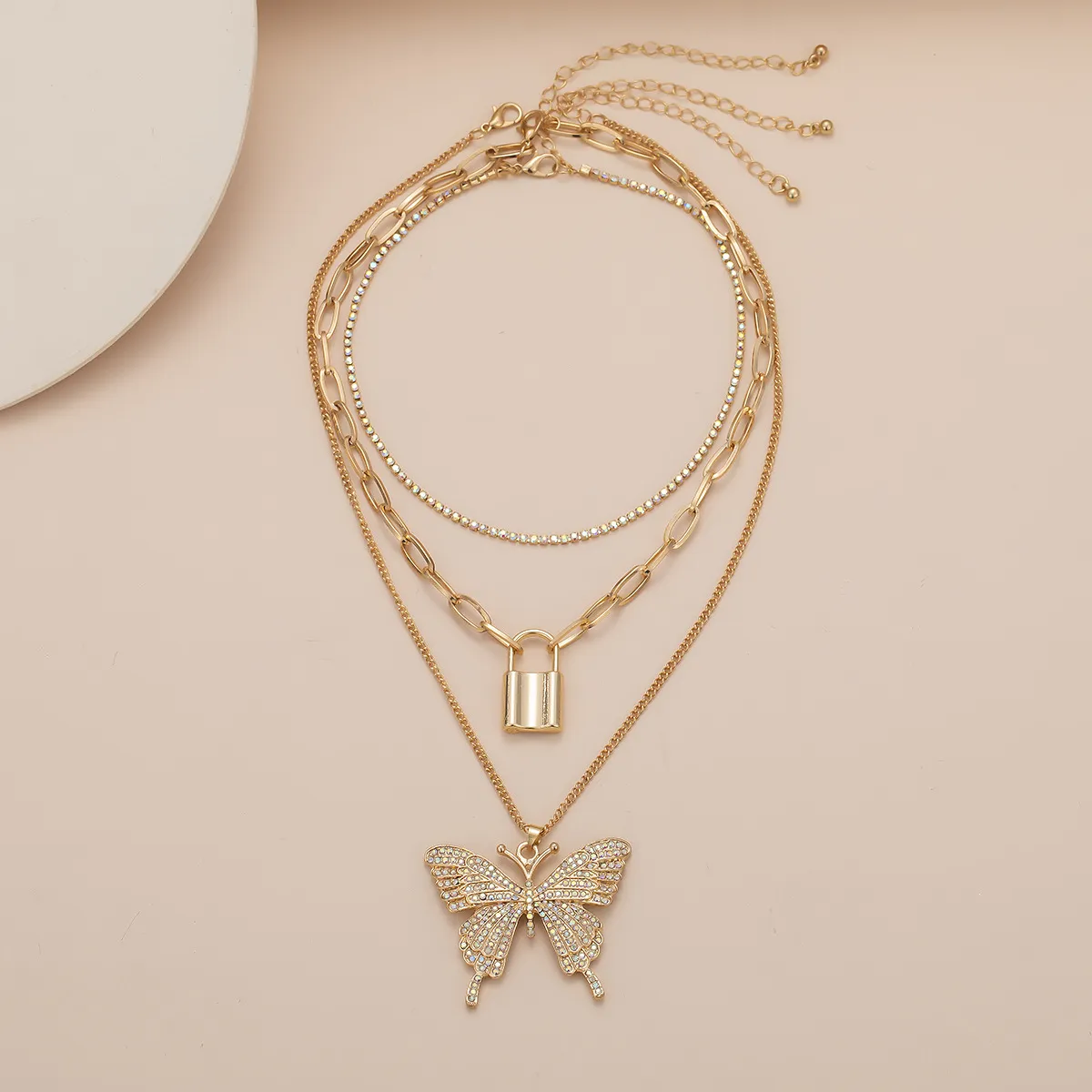 Iced Out Chains Κολιέ με πεταλούδα χρυσό Γυναικείο Link Κρεμαστό μενταγιόν με κρύσταλλο Rhinestone Κλειδαριά για ζώα_voghion.com