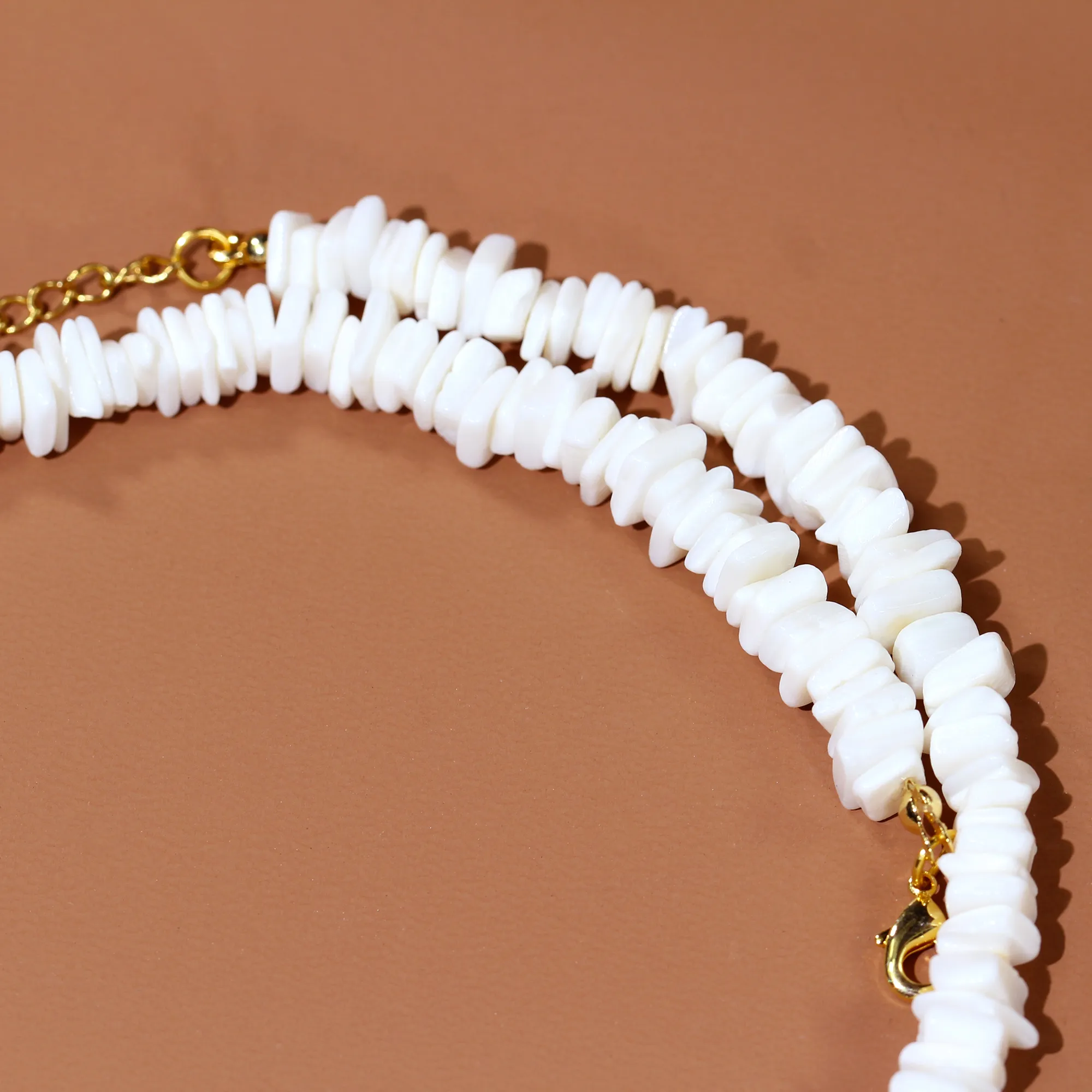 White Irregular Shell Necklace Ethnic Bead Choker For Summer_voghion.com