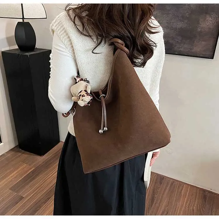 Sacs à main en daim tendance pour femmes, sacs à bandoulière solides de grande capacité, sacs à bandoulière décontractés pour femmes, polyvalents, doux, sous les bras_voghion.com
