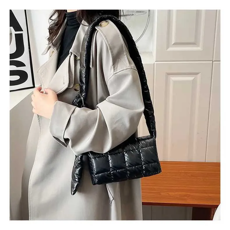 Moda trapuntata invernale leggera calda imbottita in cotone scozzese spalla donne sottobraccio borse gonfie borse C241216_voghion.com