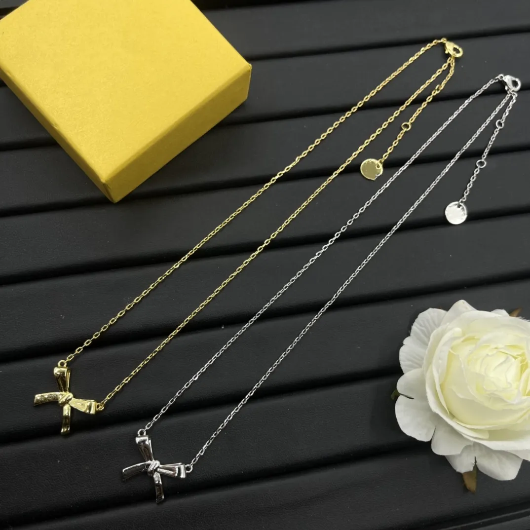 Collana con ciondolo a forma di fiocco in argento dorato con lettera di moda, gioiello da donna, girocollo, regalo per festa di nozze_voghion.com