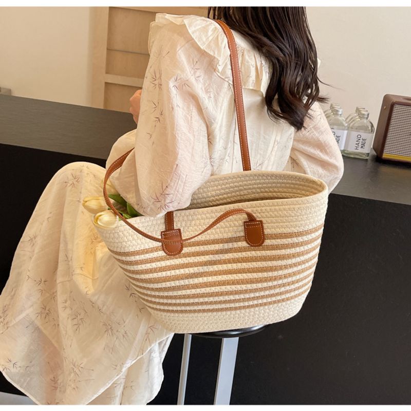 2024 Neue gewebte Grastasche Damen, Gemüsekorb mit großem Fassungsvermögen, Umhängetasche, hochwertige sensorische und_voghion.com