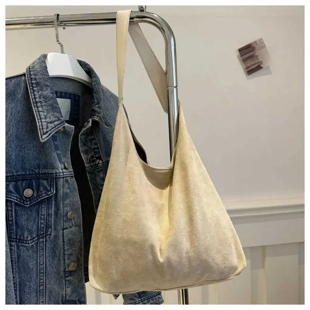 Autumn and Winter Vintage Womens Large Capacity Suede Shoulder Bag Solid Color Simple Versatile Bucket Ba241212_voghion.com