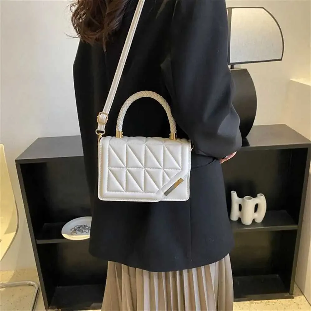 Mode PU Leder Plaid Messenger Schulter Tasche Damen Einfarbig Handtaschen Freizeit Stilvolle Umhängetaschen Für_voghion.com