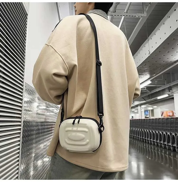 Sac à bandoulière simple polyvalent pour hommes et femmes, nouvelle marque tendance de niche, sac à bandoulière à coque rigide à la mode, petit carré_voghion.com