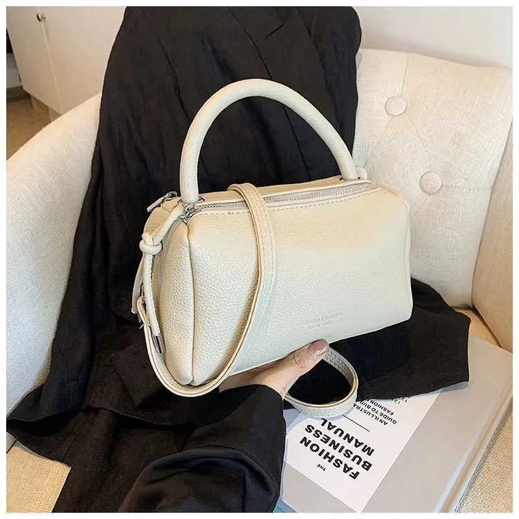 Textured Women Handbag Large Capacity Versatile Soft Shoulder Bag_voghion.com