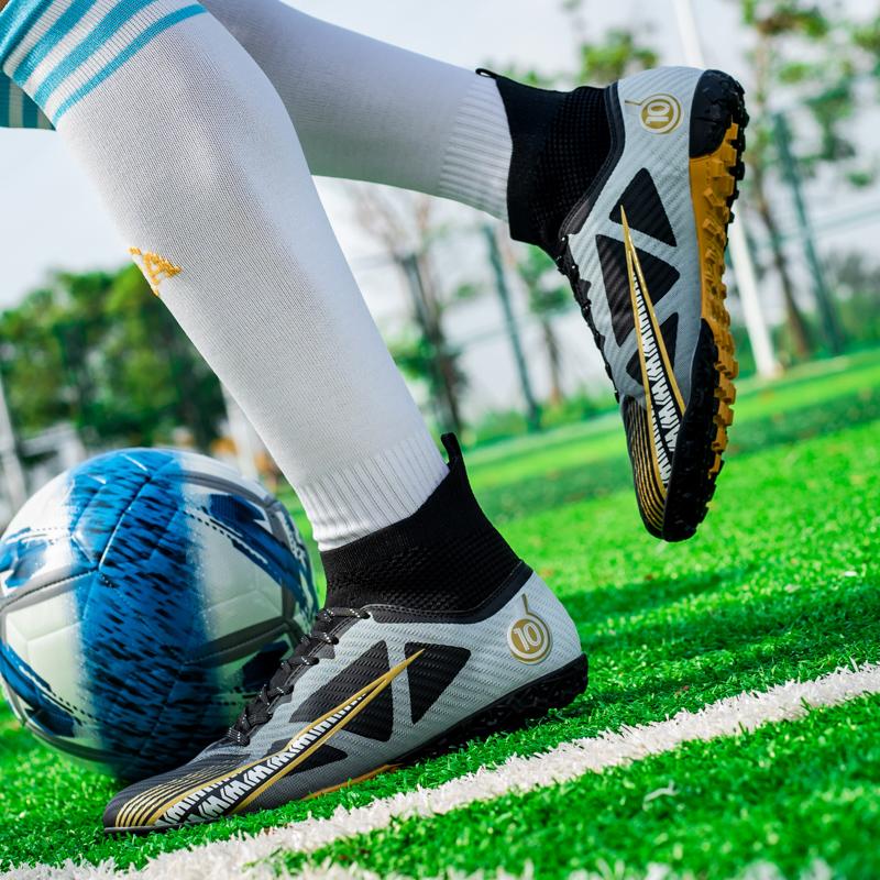 Men Soccer Shoes Kids Football Boots Women Professional Soccer Cleats Antiskid Chaussure Football TF/FG Outdoor Football Shoes_voghion.com